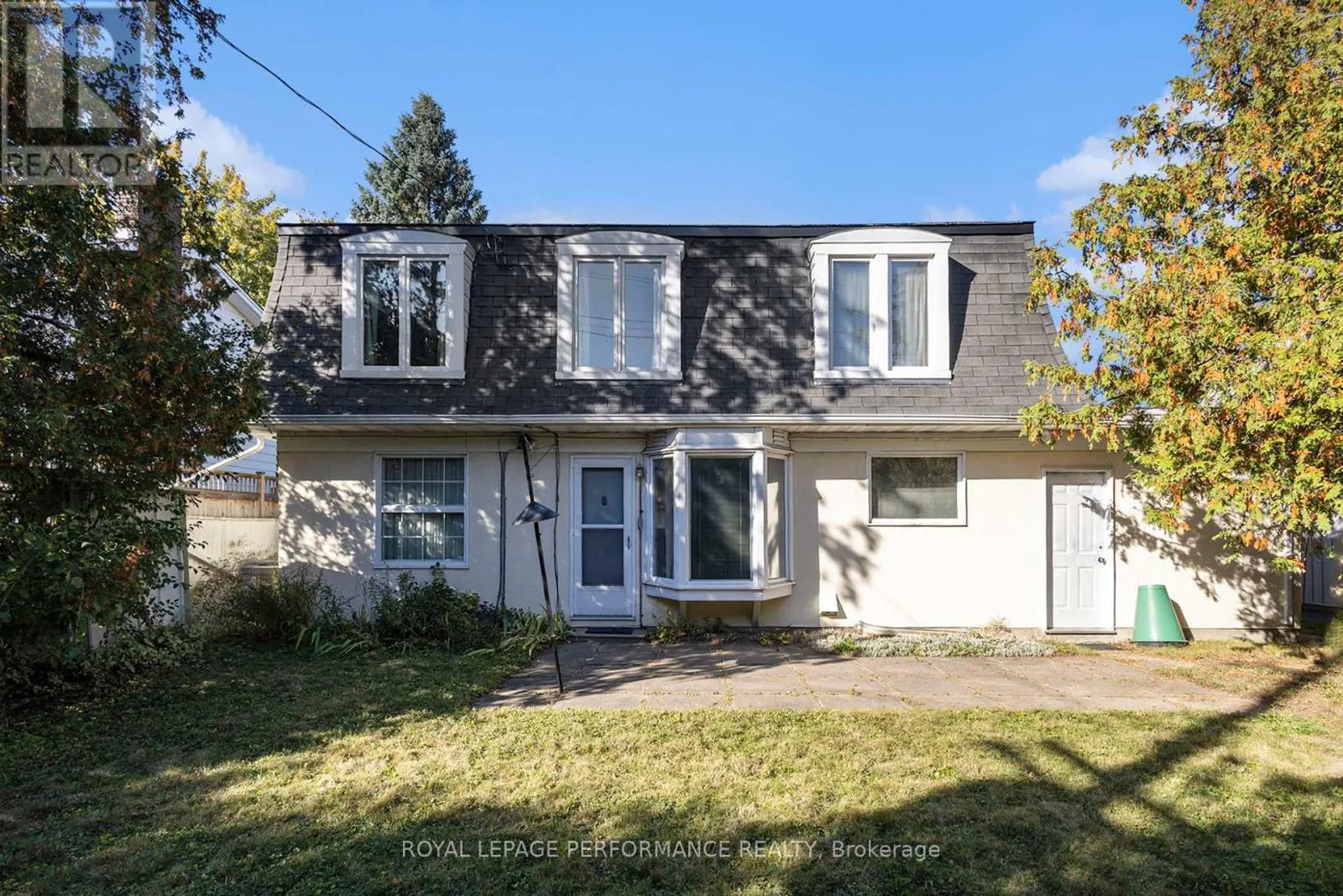 1842 PLAYFAIR DRIVE