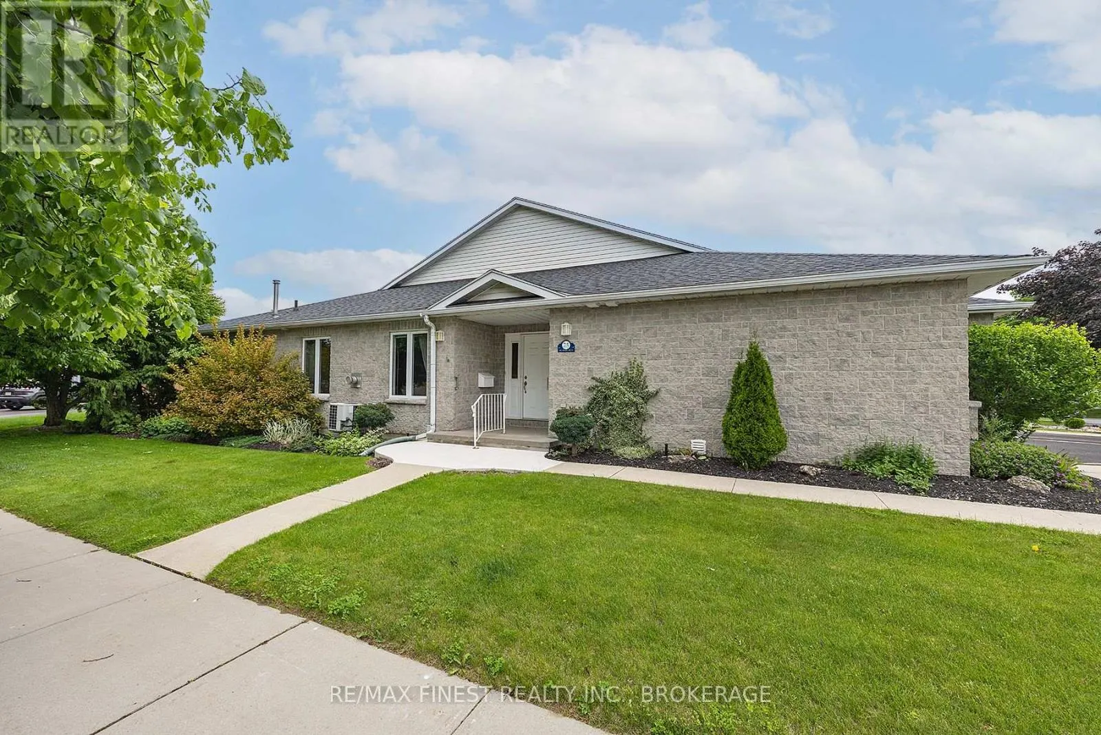 715 MILLWOOD DRIVE