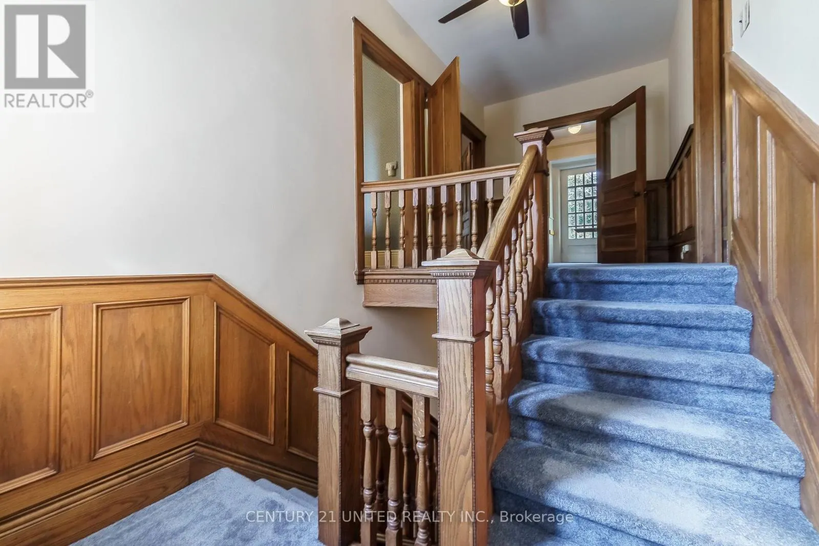 463 HUNTER STREET W