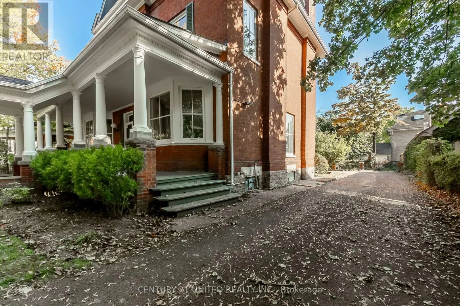 463 HUNTER STREET W