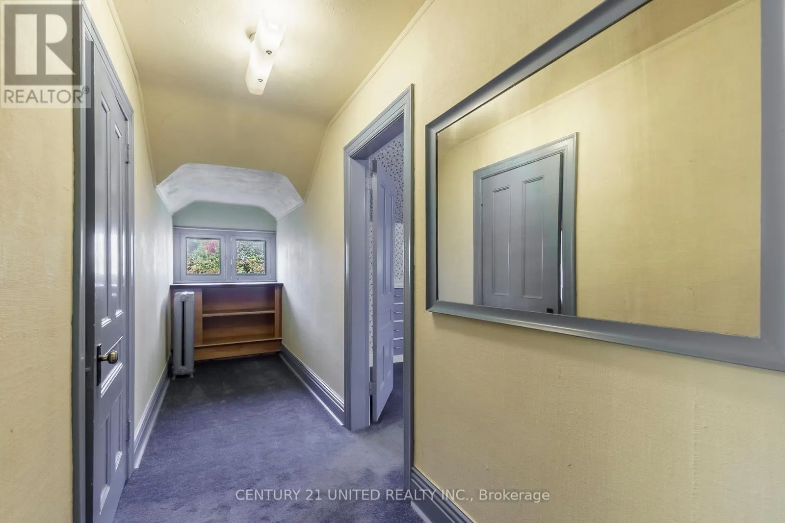 463 HUNTER STREET W
