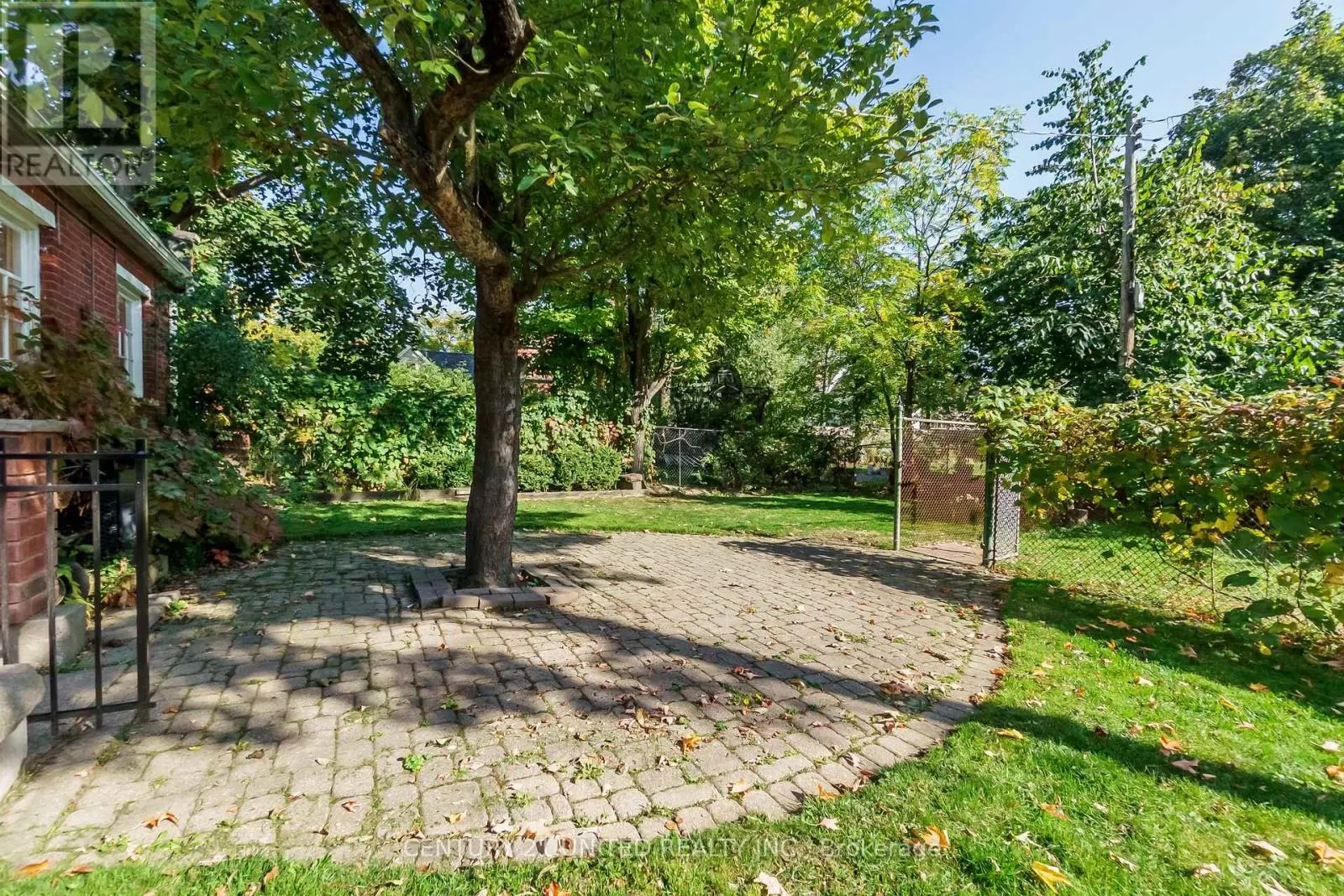 463 HUNTER STREET W