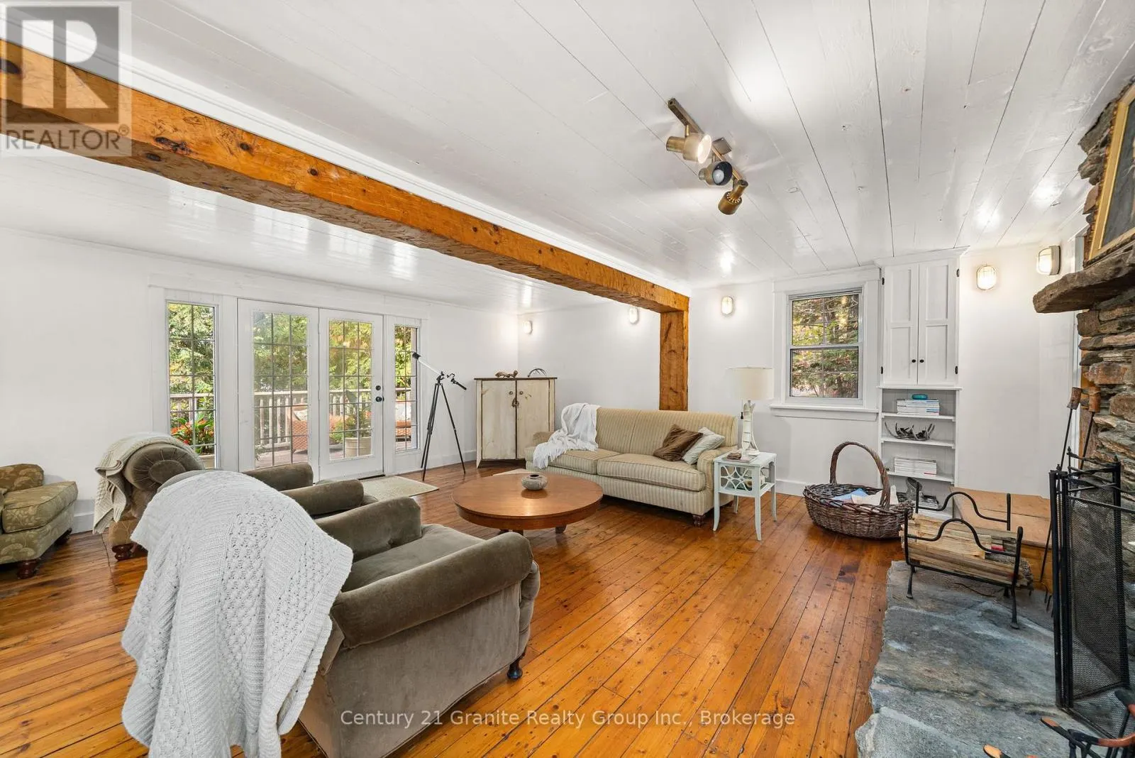 1050 WHISKEY JACK LANE