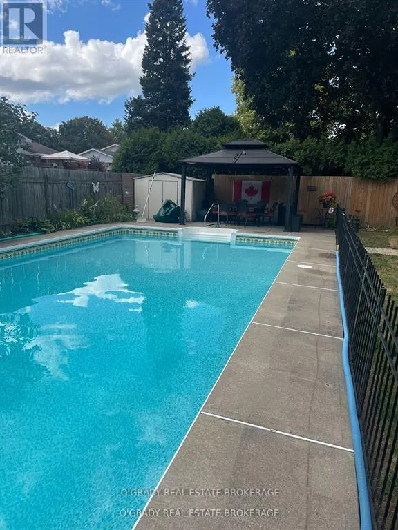 47 MEIGHEN CRESCENT