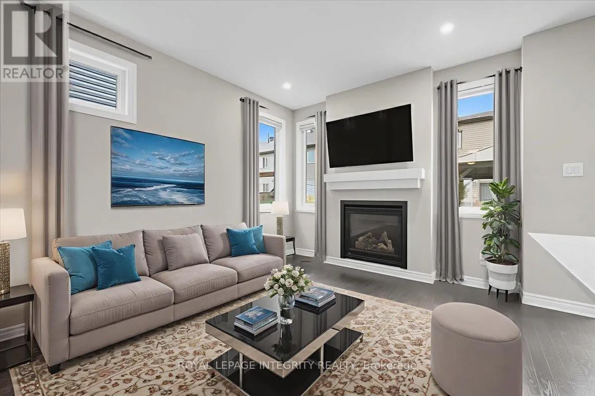 707 DES AUBEPINES DRIVE