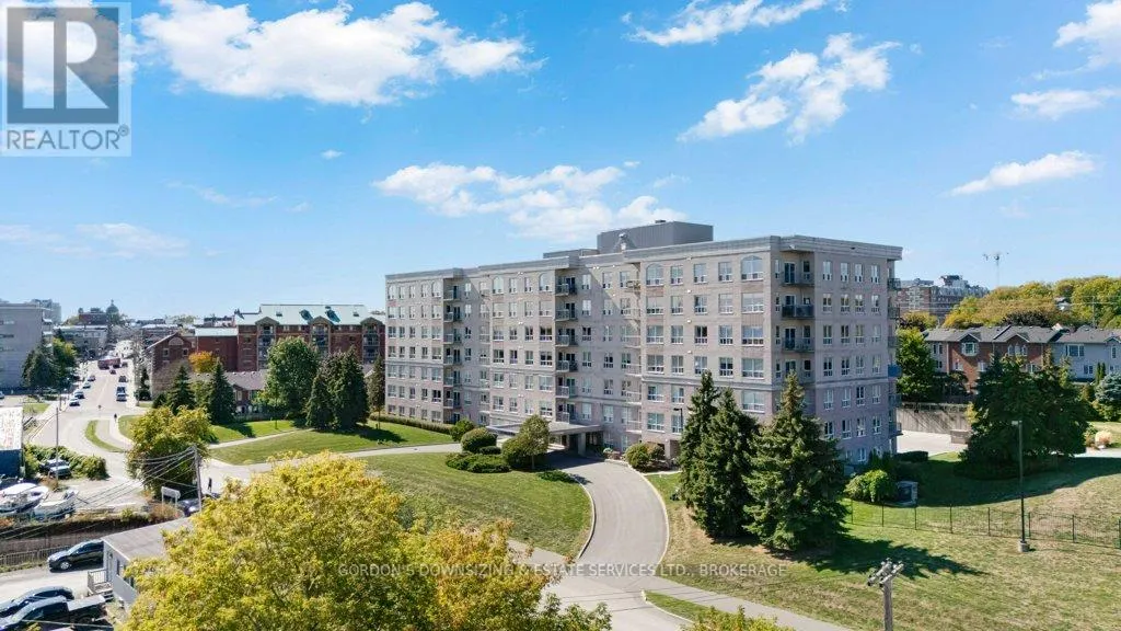 410 - 350 WELLINGTON STREET, #410