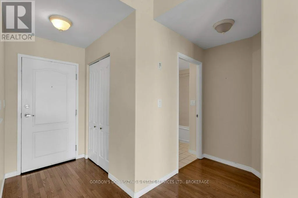 410 - 350 WELLINGTON STREET, #410