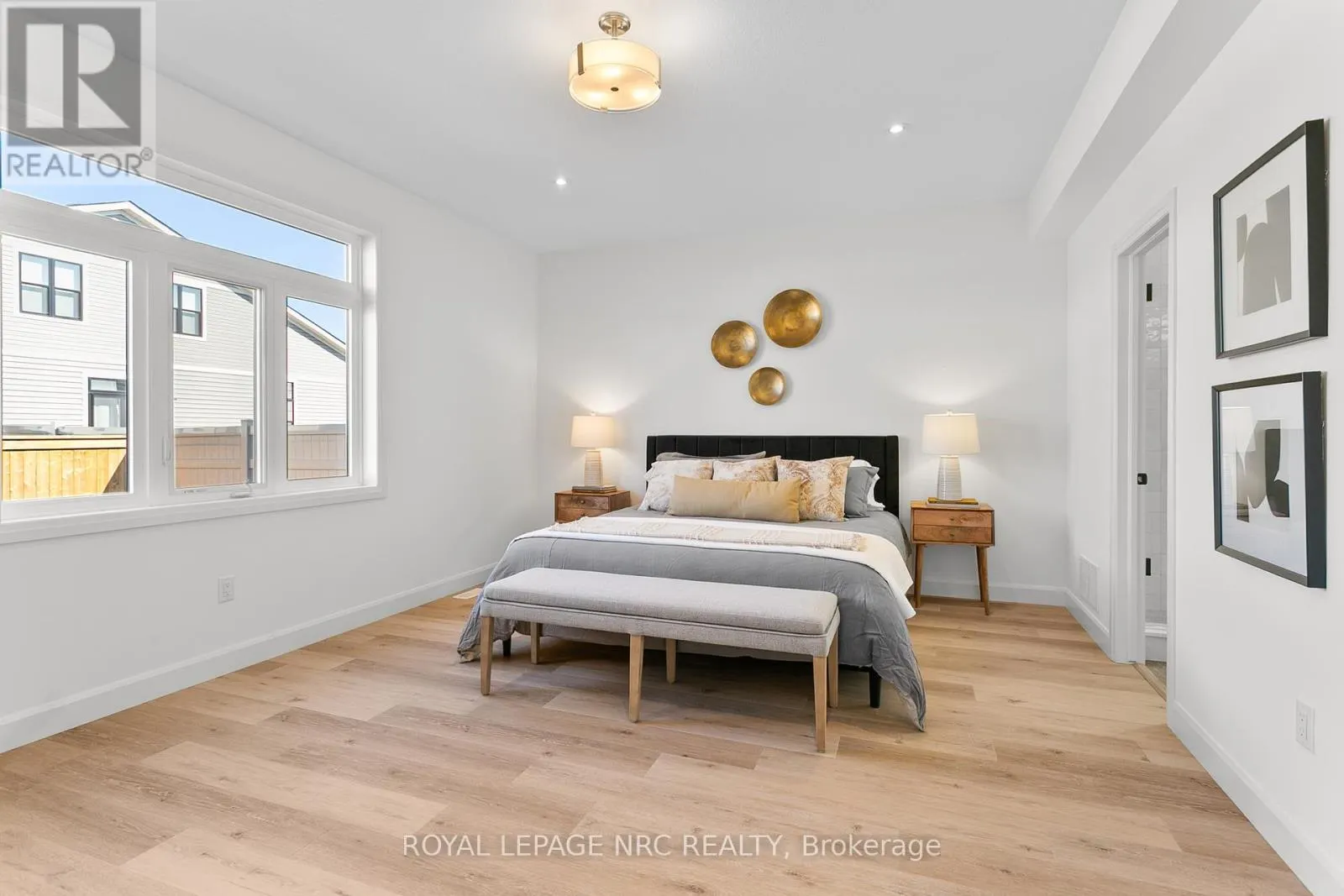 46 BEACHWALK CRESCENT