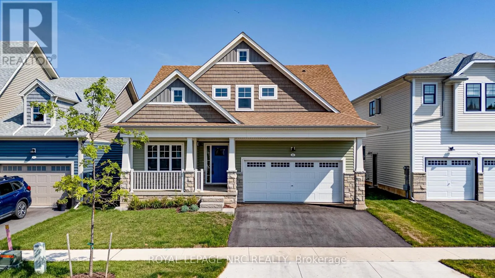 46 BEACHWALK CRESCENT