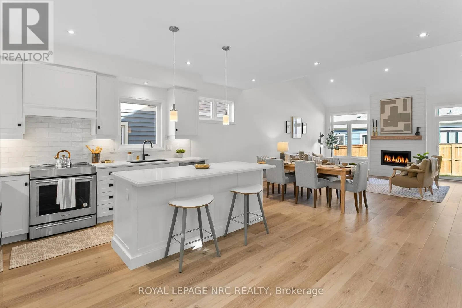 46 BEACHWALK CRESCENT