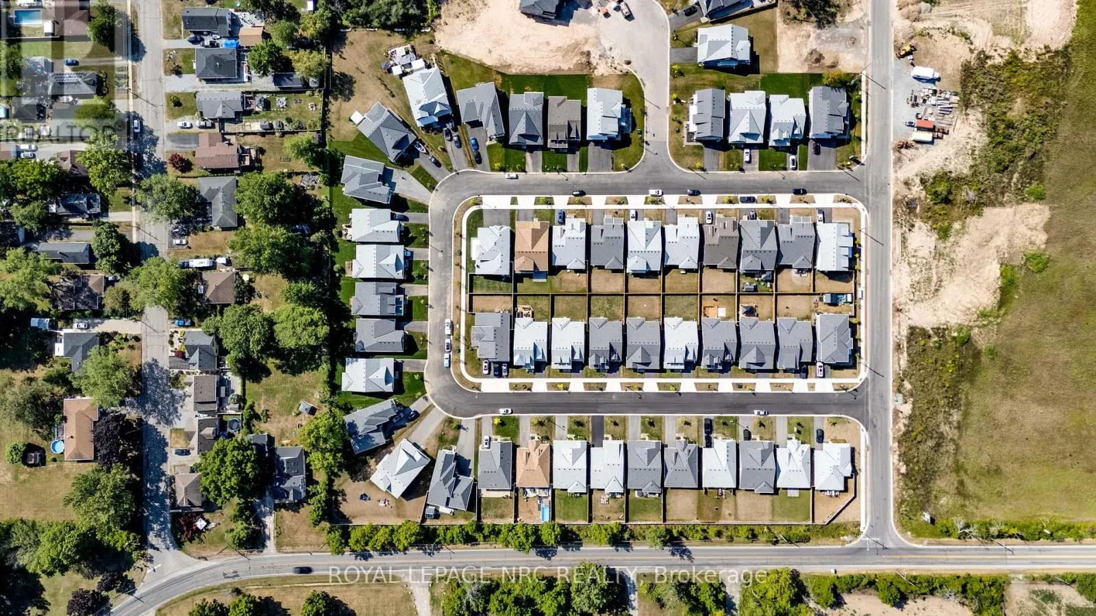 46 BEACHWALK CRESCENT