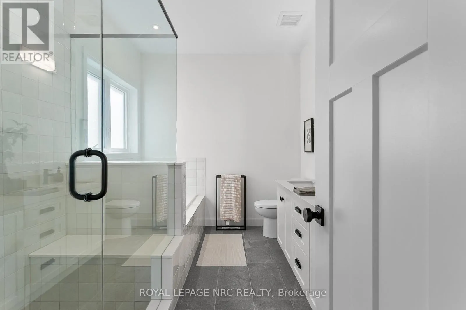 46 BEACHWALK CRESCENT