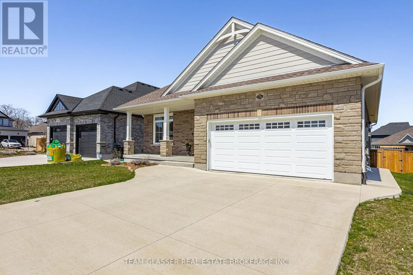 176 BOARDWALK WAY