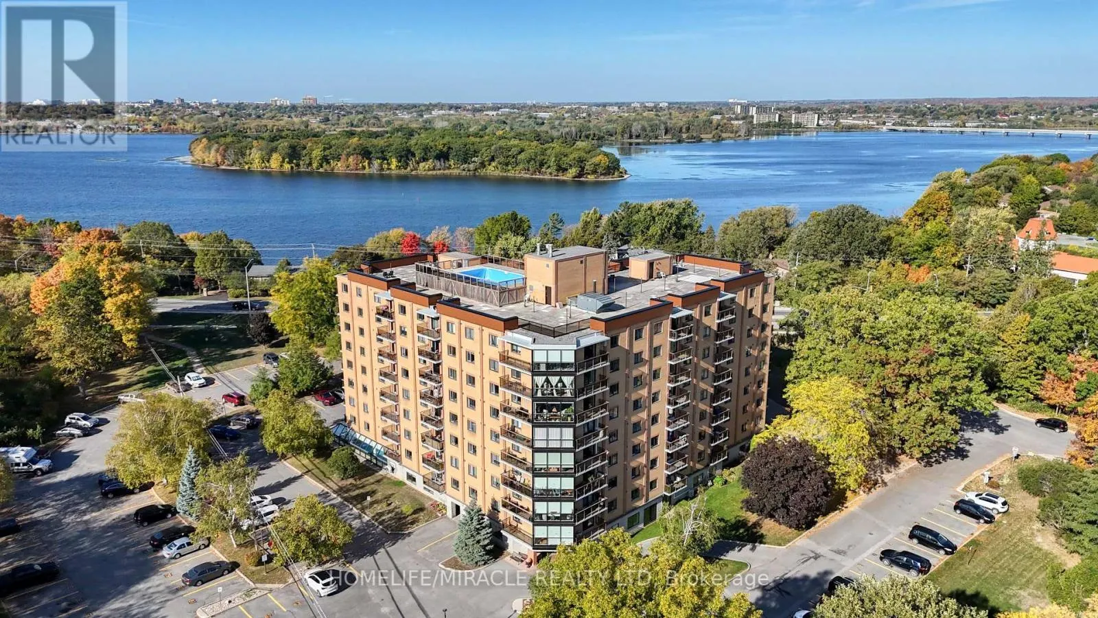 609 - 120 BARRETT COURT