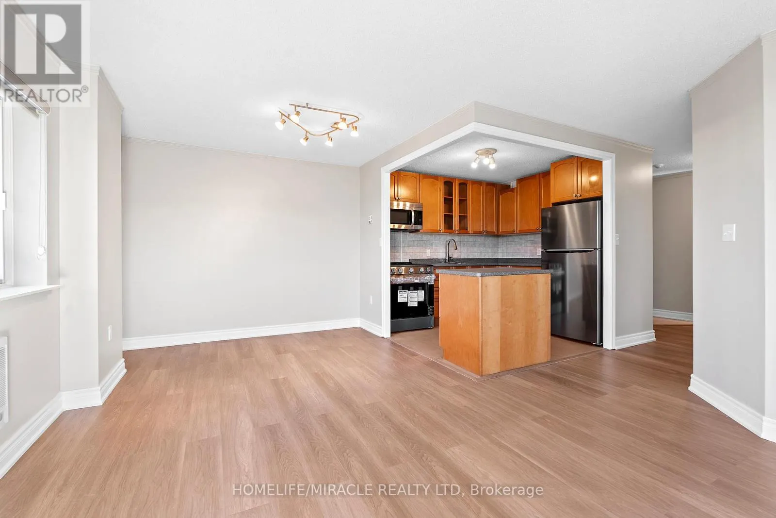 609 - 120 BARRETT COURT