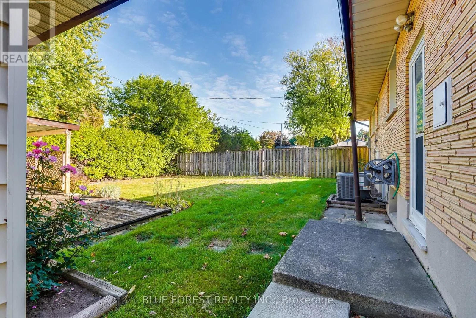 125 GOLDWICK CRESCENT