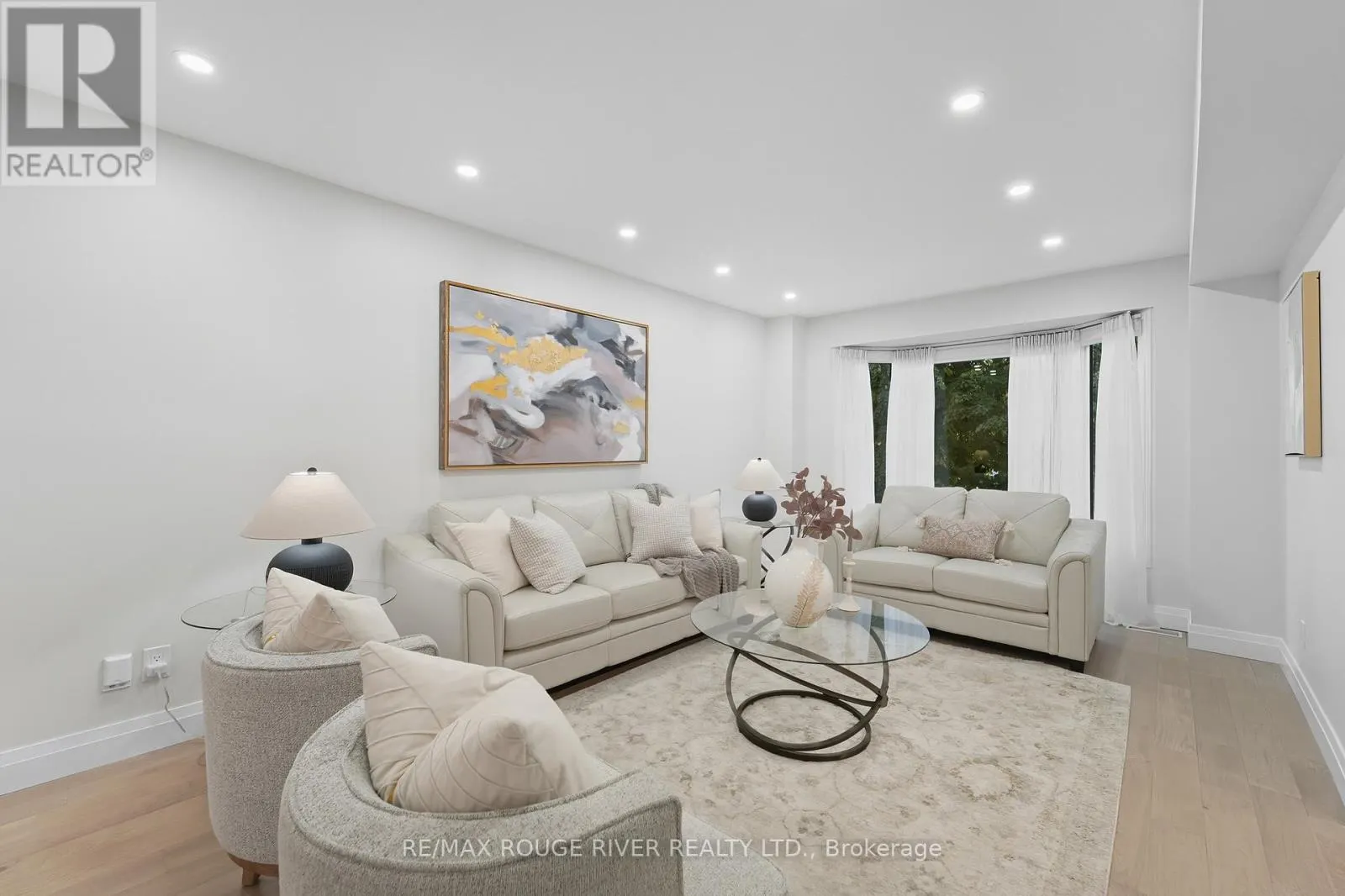 270 LAKEVIEW COURT