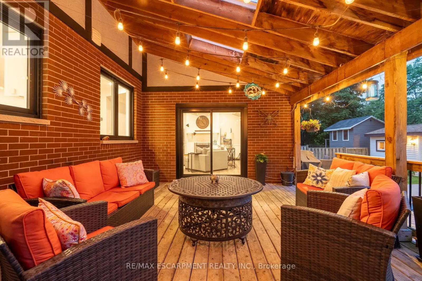 98 ESTHER AVENUE