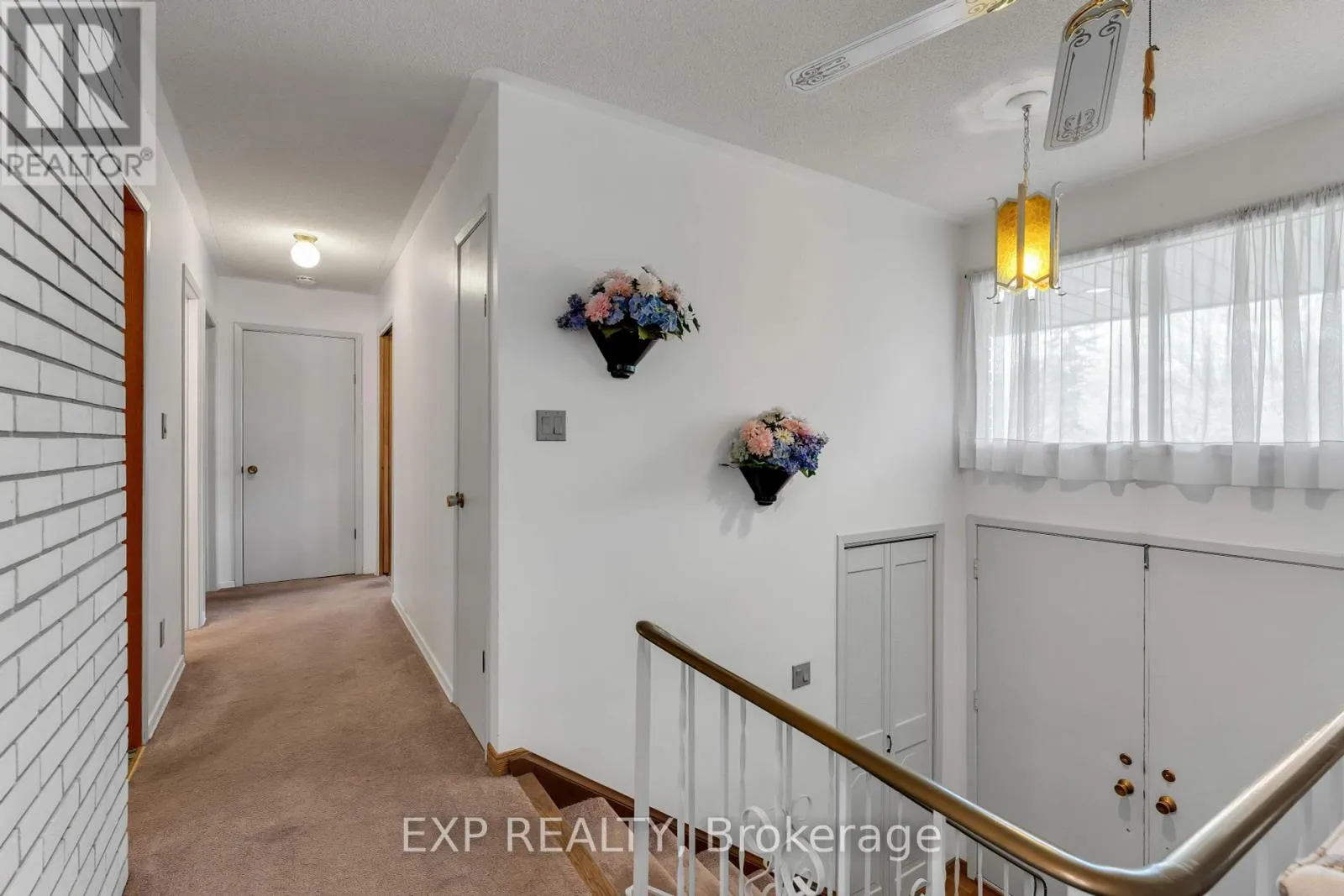 31 SOUTHCREST DRIVE