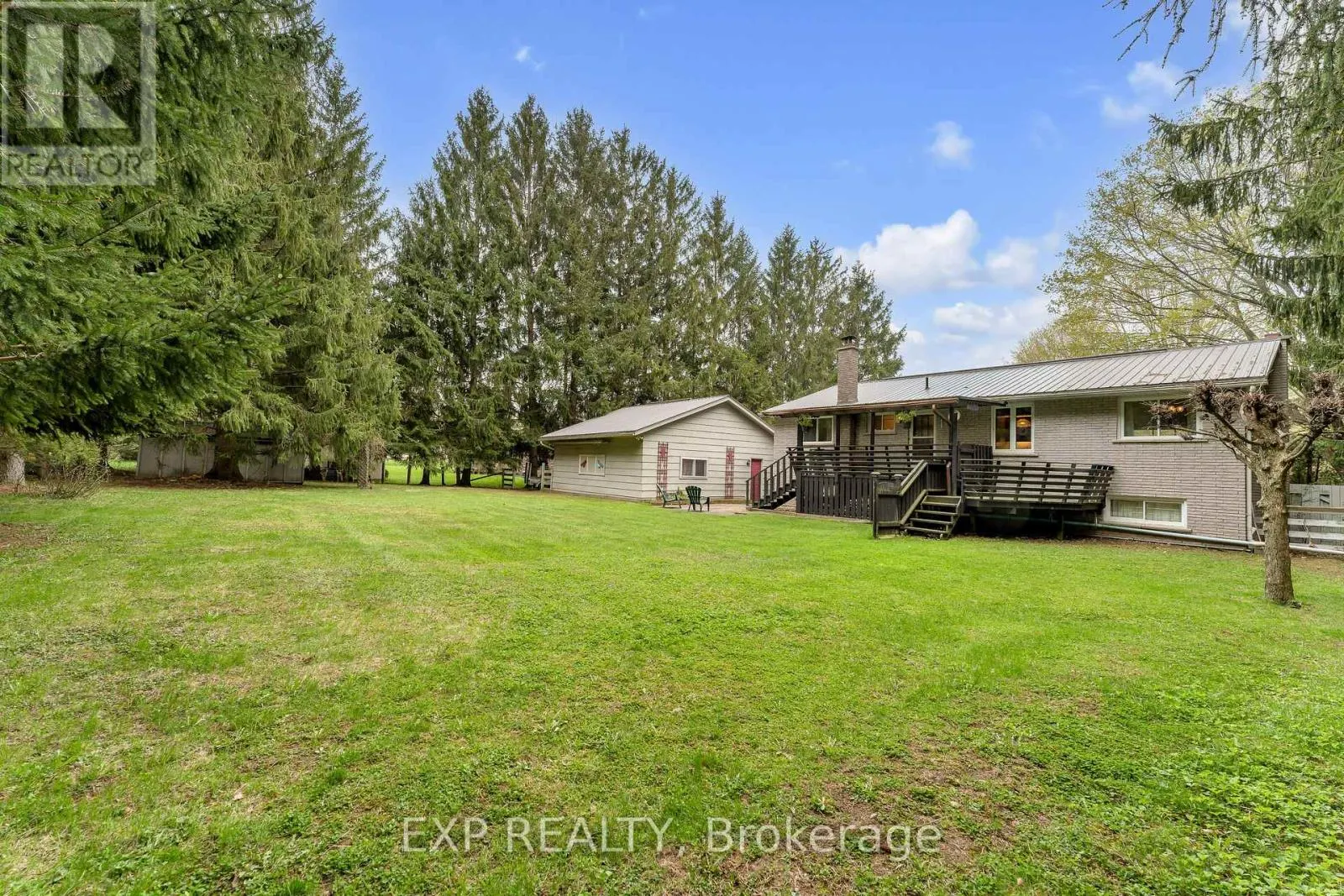 31 SOUTHCREST DRIVE