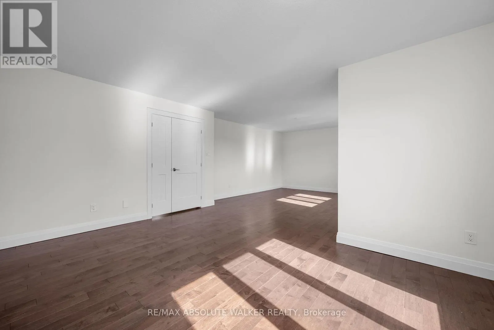 424 NITTANY CRESCENT