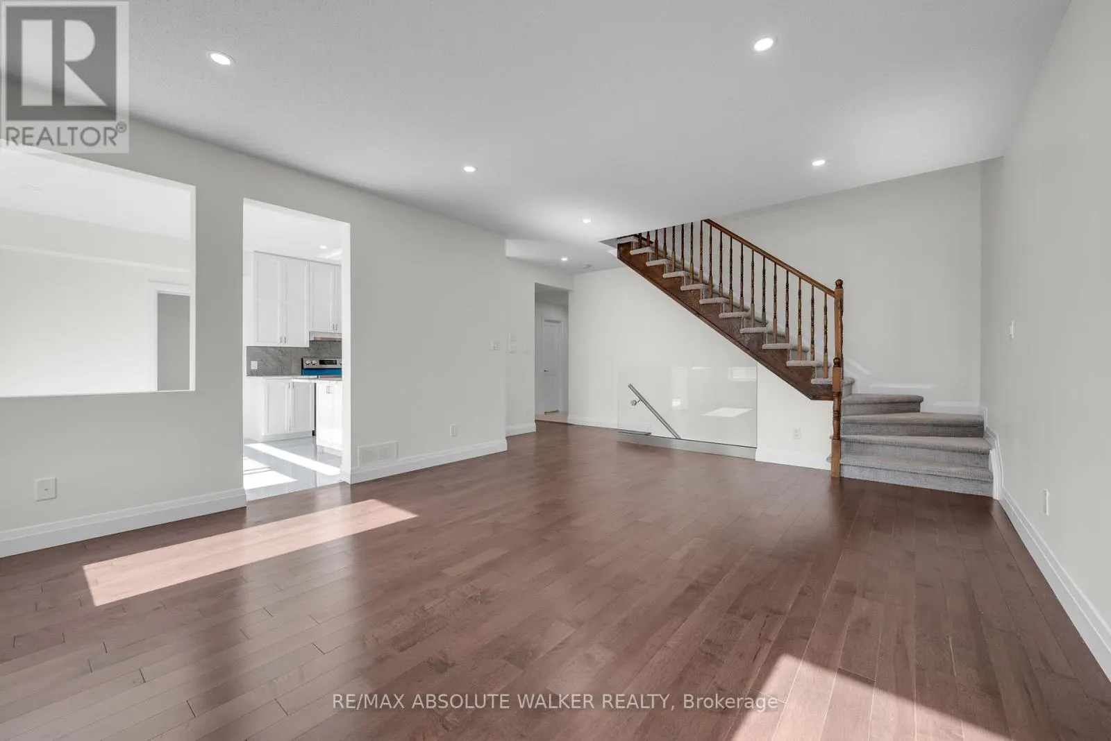 424 NITTANY CRESCENT