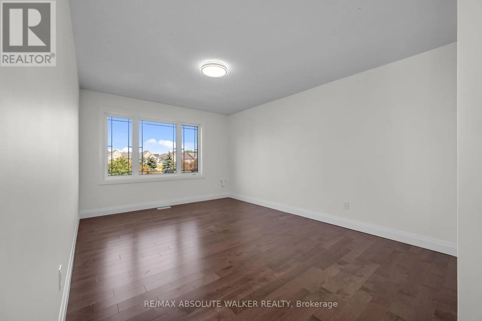 424 NITTANY CRESCENT