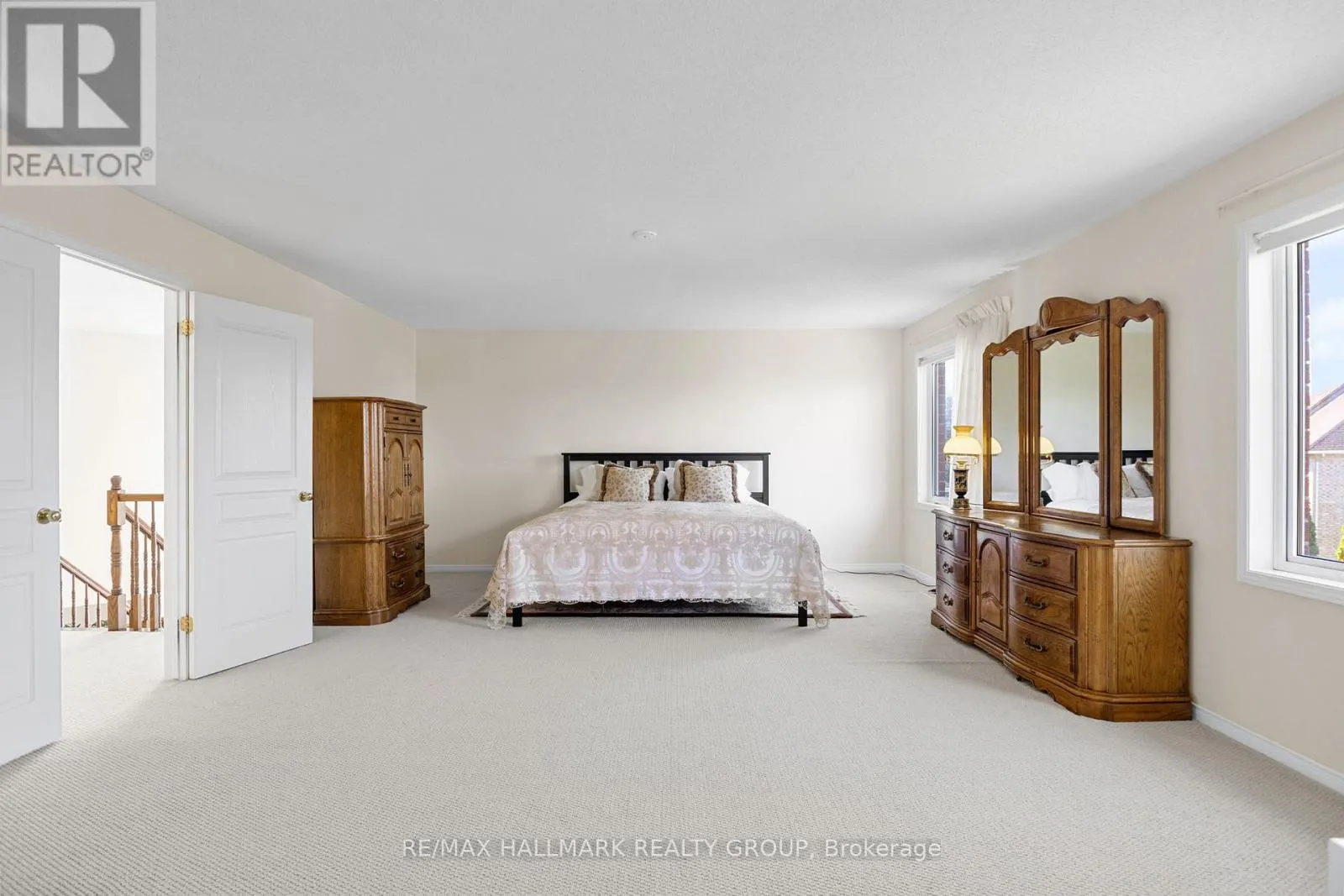 60 WINDING WAY