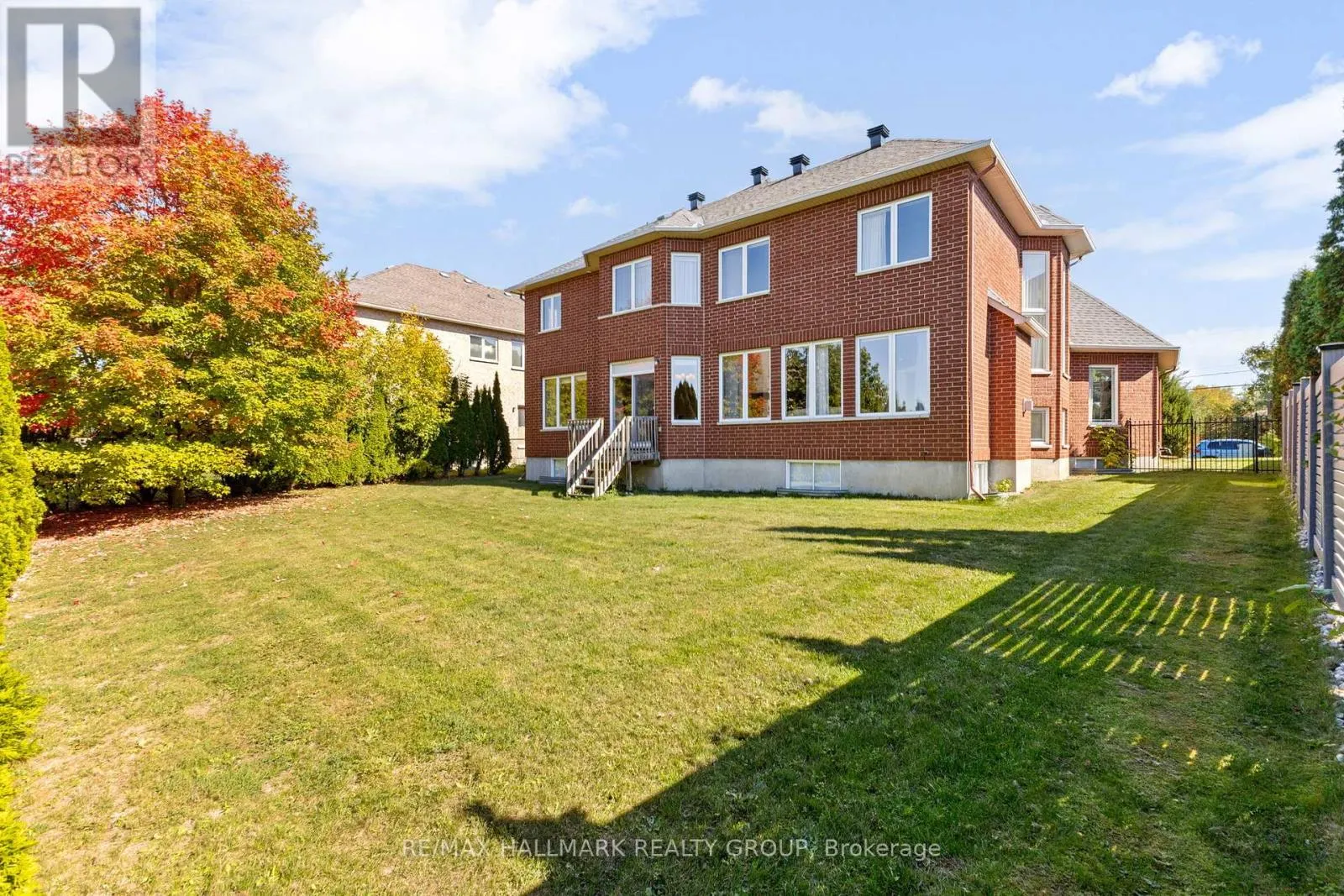 60 WINDING WAY