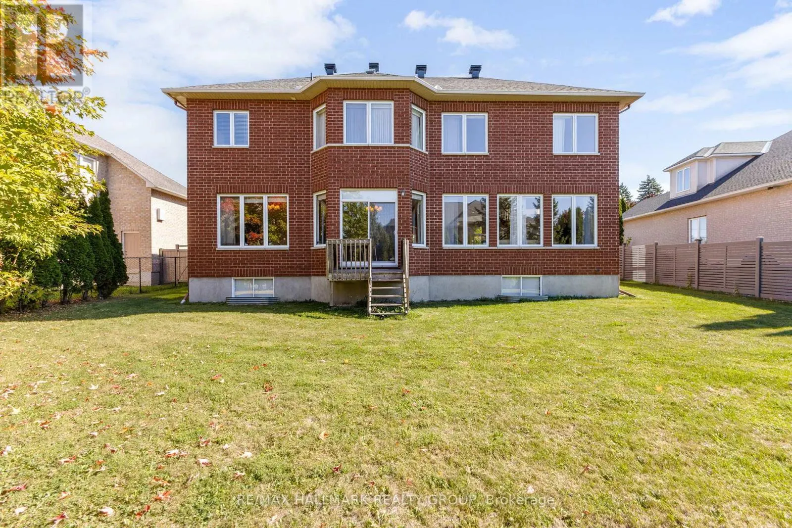 60 WINDING WAY