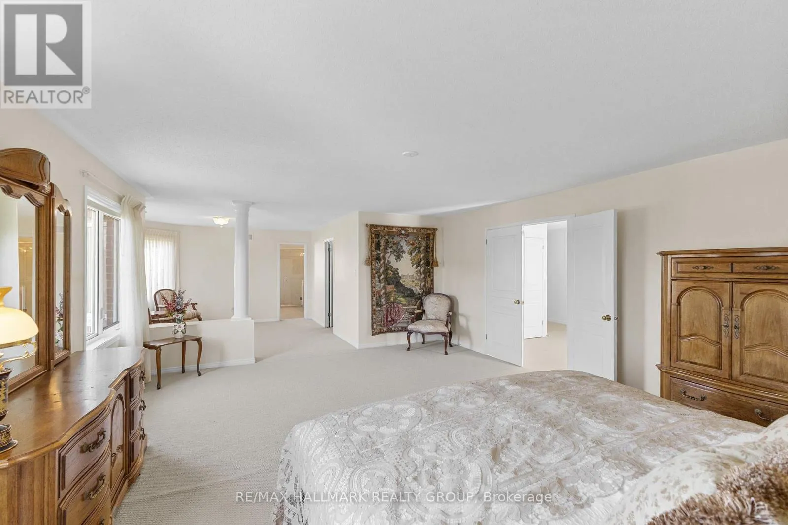 60 WINDING WAY