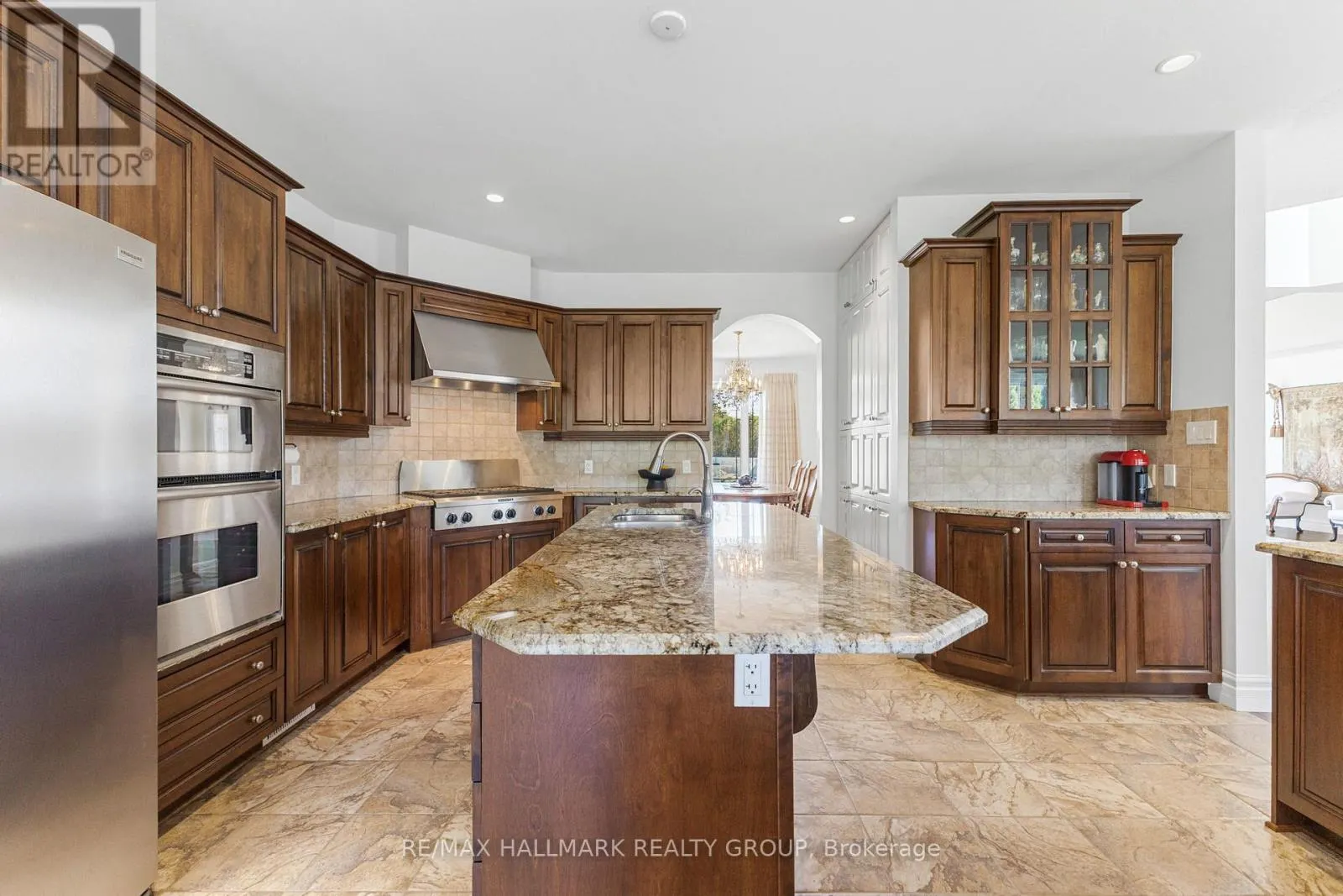 60 WINDING WAY