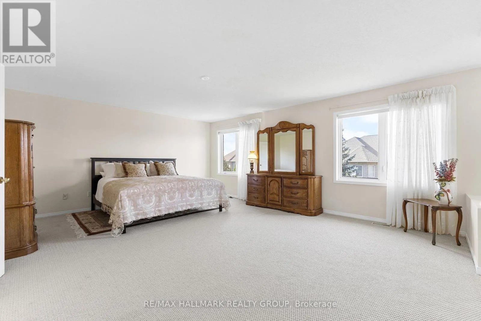 60 WINDING WAY
