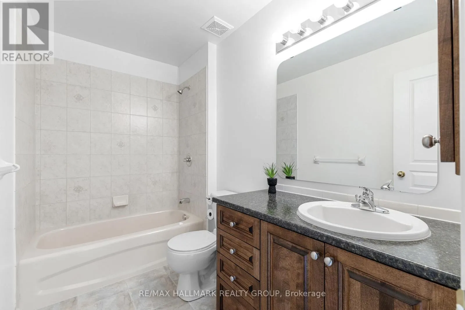 60 WINDING WAY