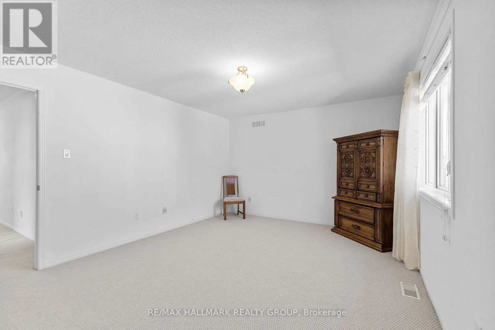 60 WINDING WAY