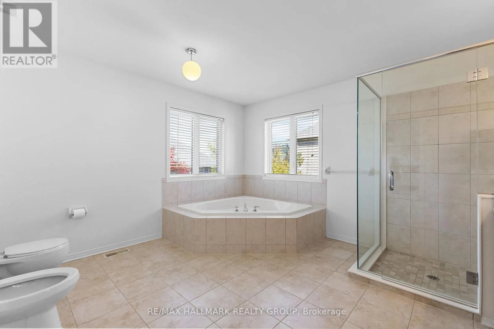 60 WINDING WAY