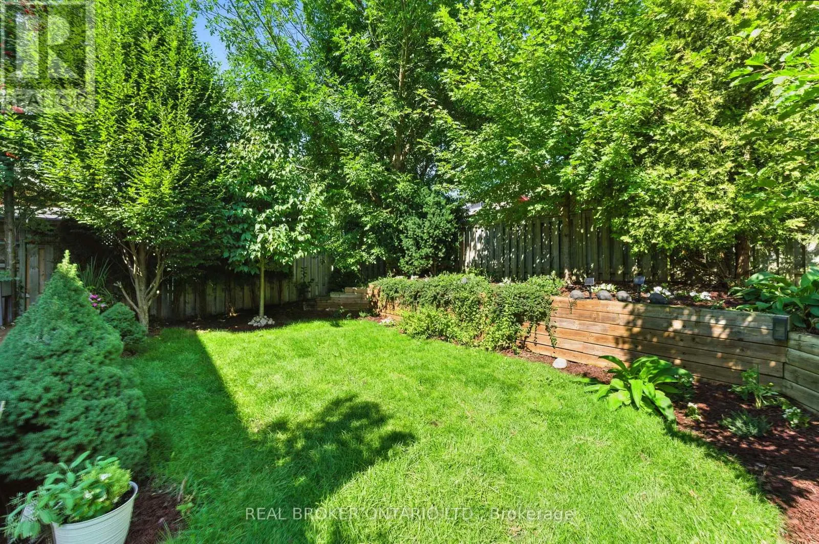 506 EASTBRIDGE BOULEVARD