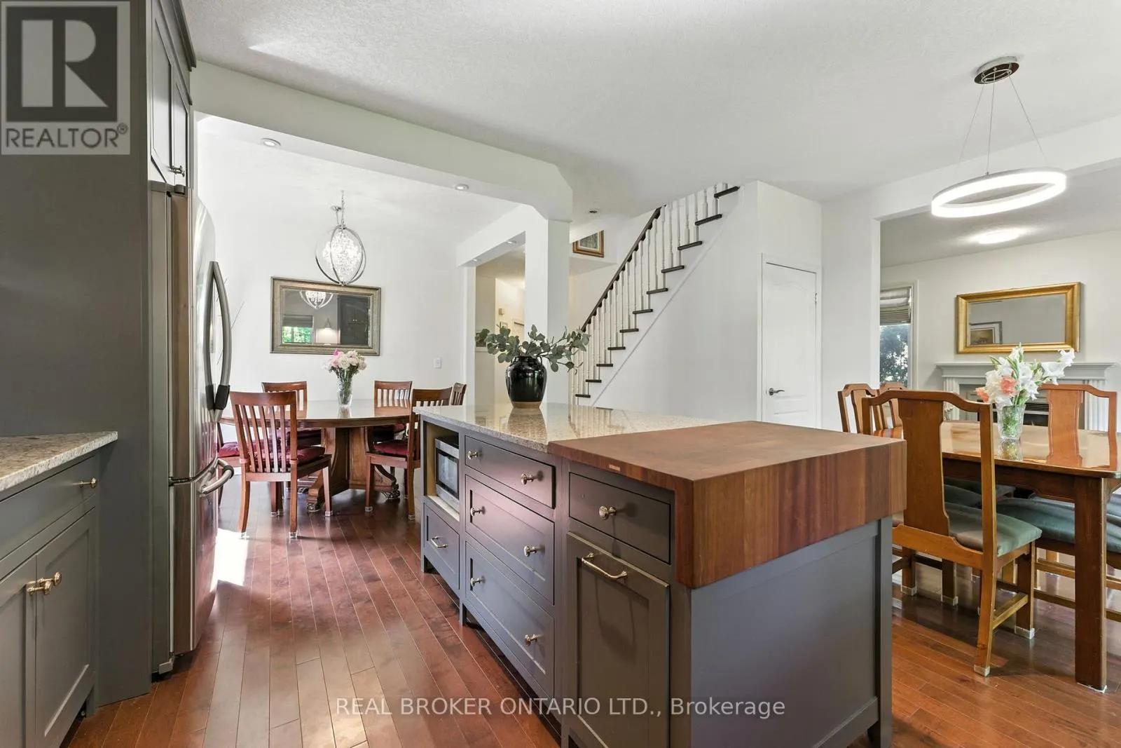 506 EASTBRIDGE BOULEVARD