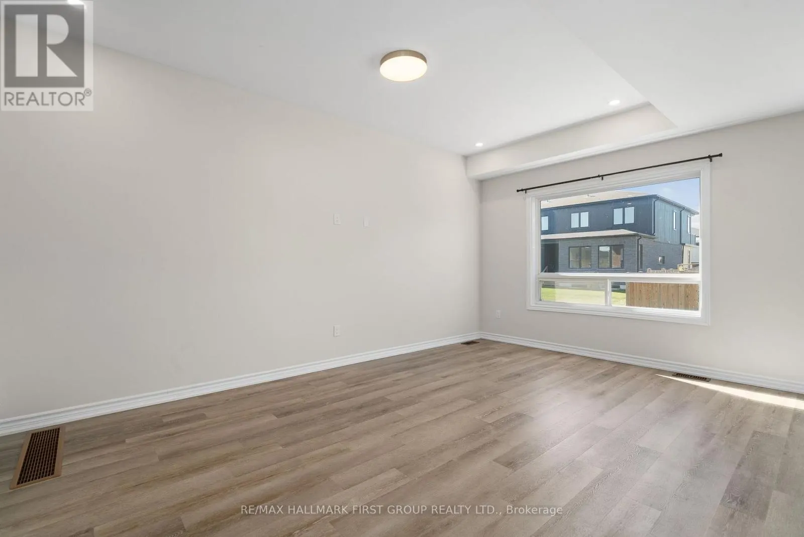 16 TOLMAN STREET