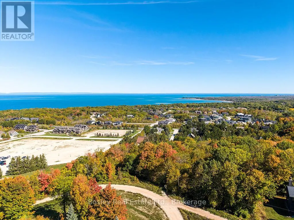 3 - 242 ARROWHEAD ROAD, #3