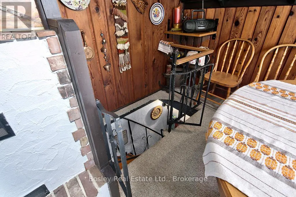 3 - 242 ARROWHEAD ROAD, #3