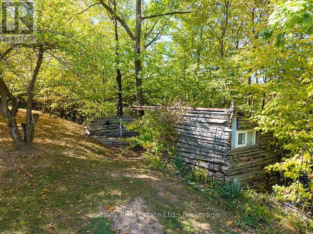 3 - 242 ARROWHEAD ROAD, #3