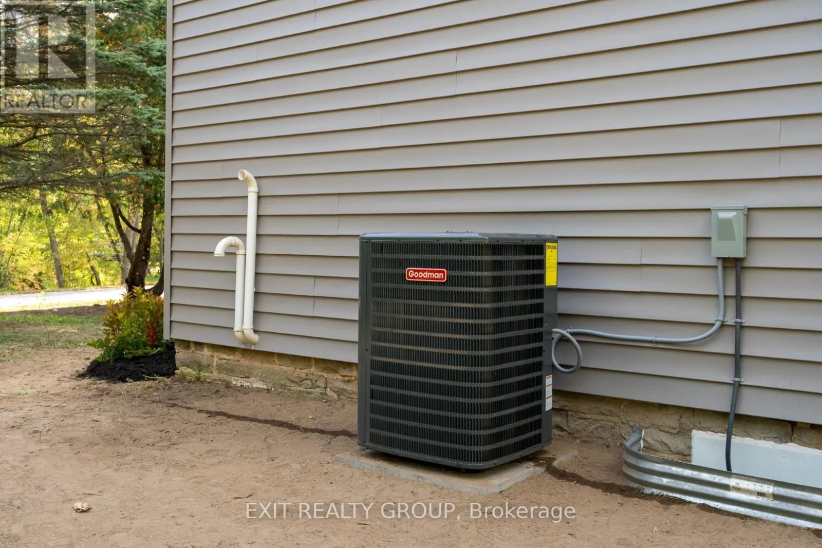 107 FRENCH SETTLEMENT ROAD