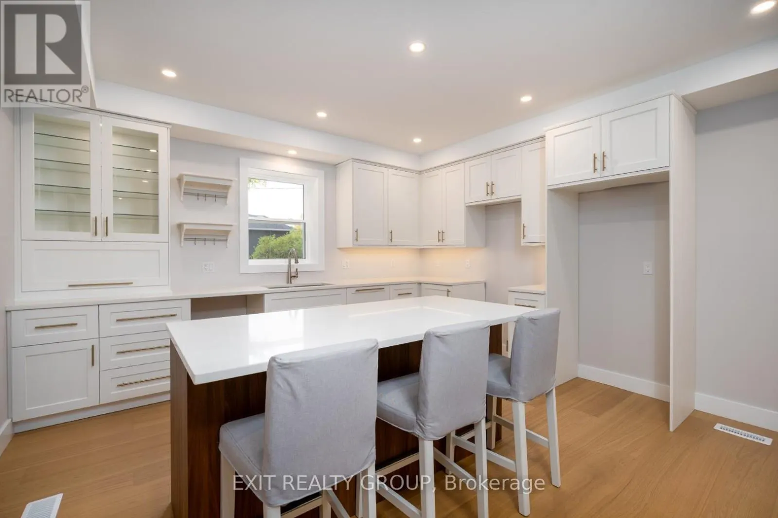 107 FRENCH SETTLEMENT ROAD