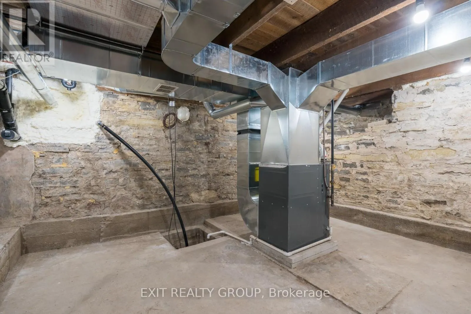 107 FRENCH SETTLEMENT ROAD