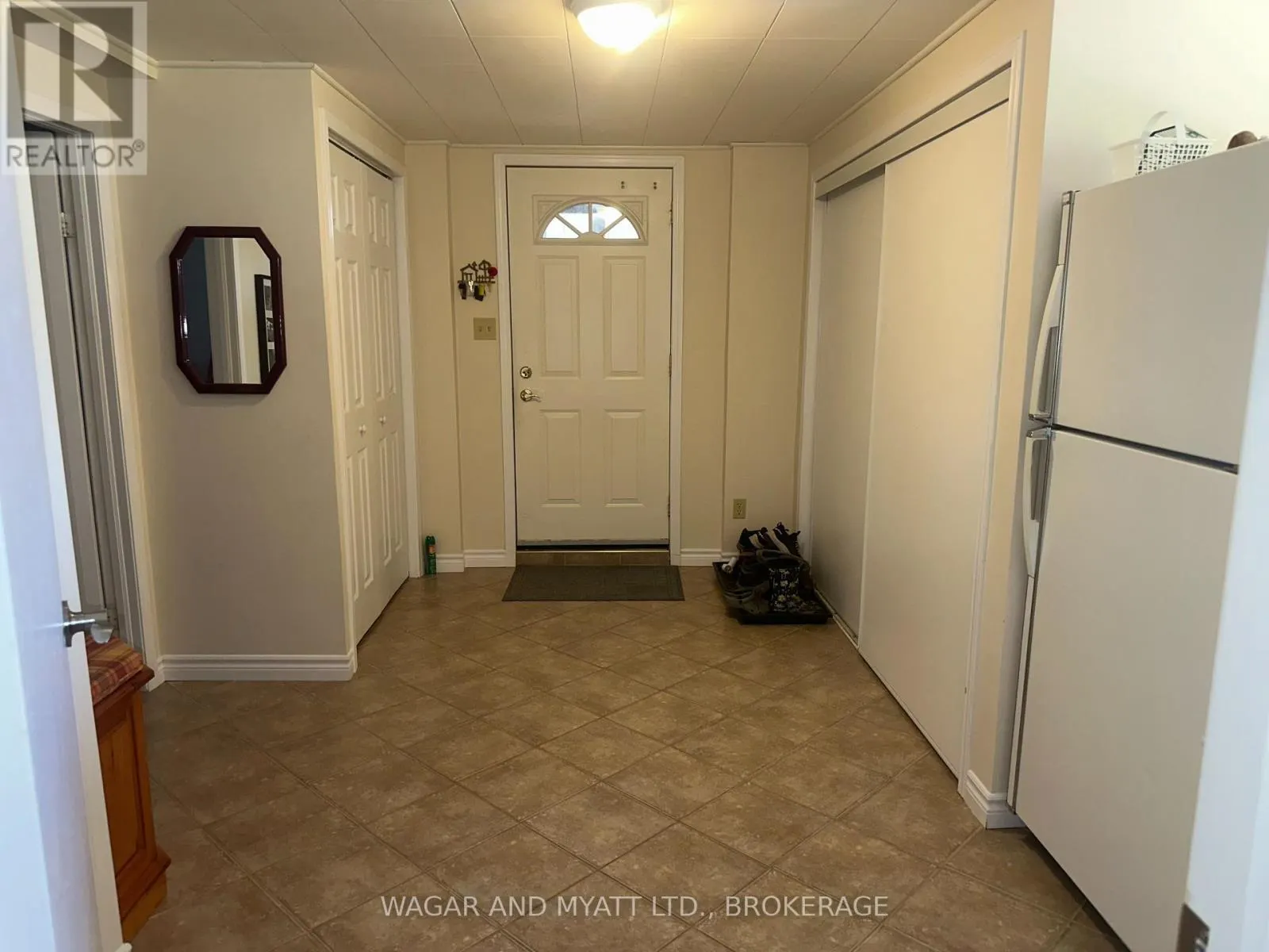 120 PINECREST ROAD S