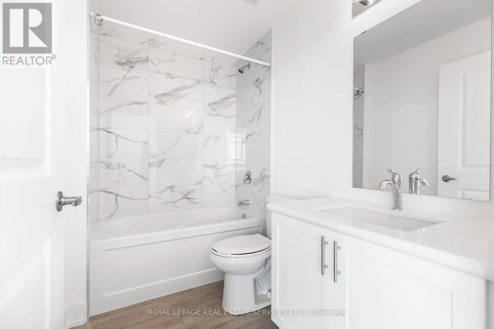 1211 - 470 DUNDAS STREET E