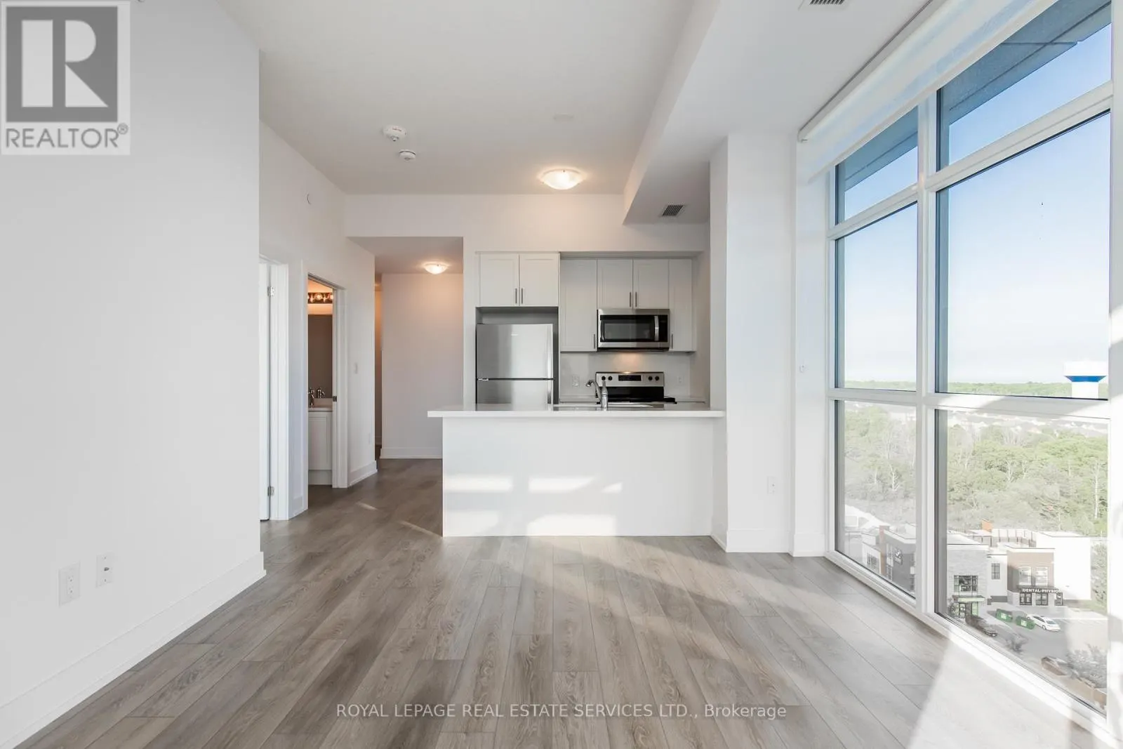 1211 - 470 DUNDAS STREET E