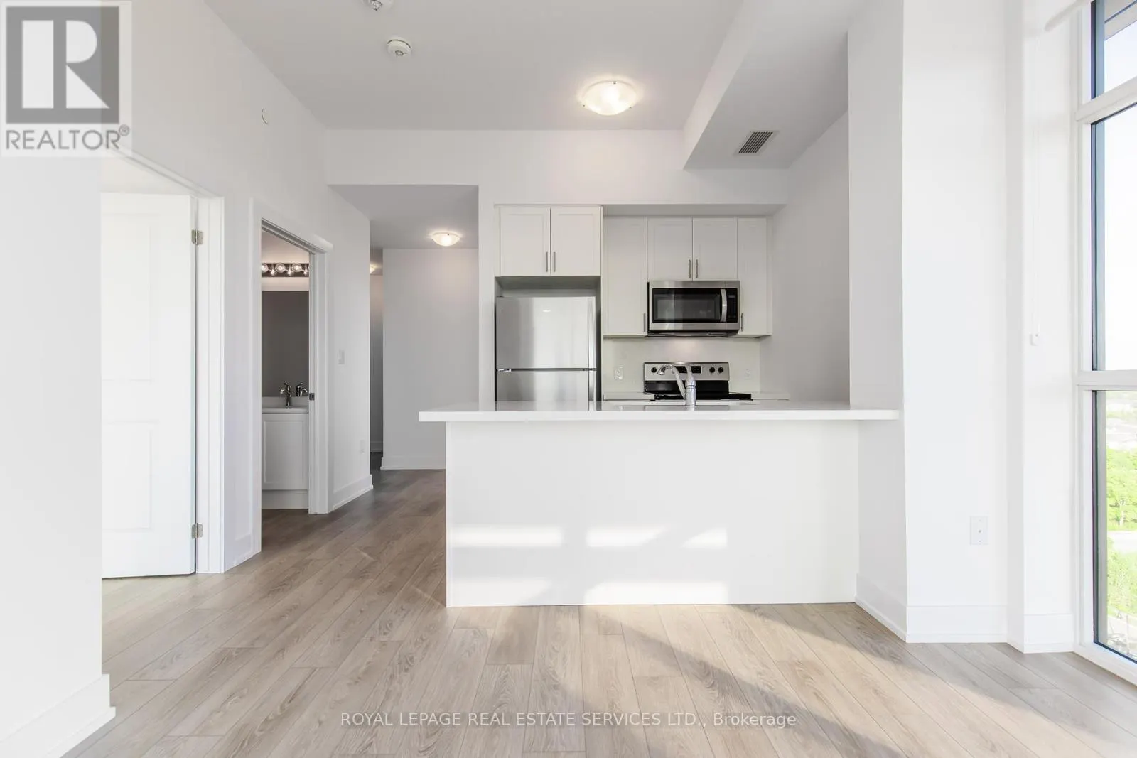 1211 - 470 DUNDAS STREET E