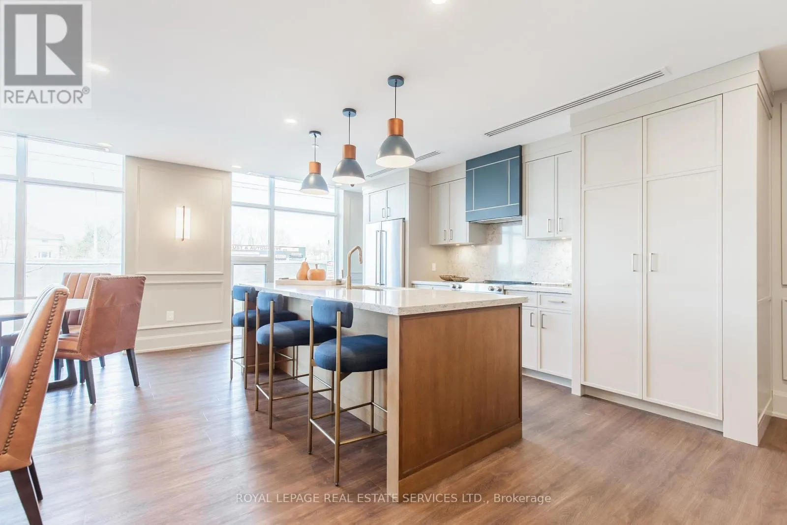 1211 - 470 DUNDAS STREET E
